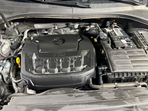 Used 2022 Volkswagen Tiguan SE image 30