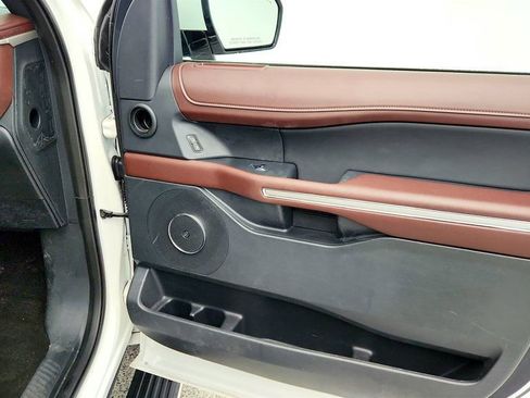 Used 2023 Ford Expedition Max Limited image 24