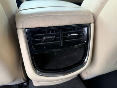 Used 2019 Cadillac CTS Luxury image 16