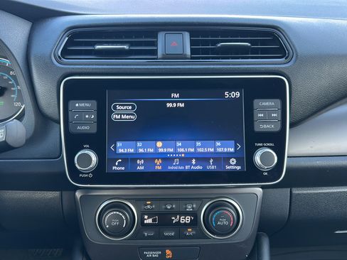 Used 2025 Nissan Leaf S FWD image 16