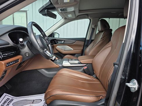 Used 2024 Acura MDX SH-AWD w/ Advance Package image 11