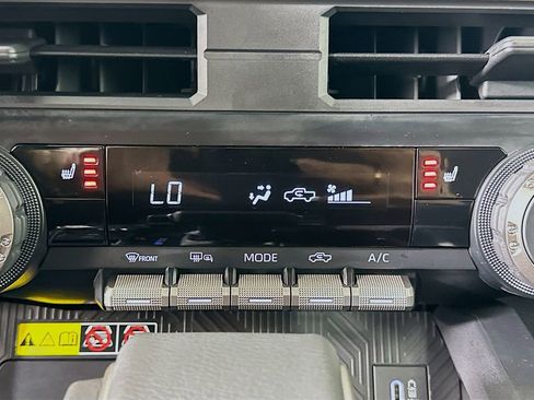 Used 2025 Toyota Tacoma SR5 image 20