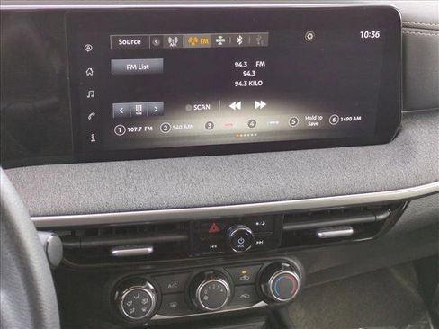 Used 2025 Nissan Kicks SV image 15