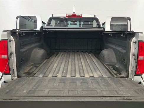 Used 2018 Chevrolet Colorado LT w/ LT Convenience Package image 19