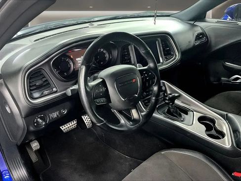 Used 2022 Dodge Challenger GT w/ Plus Package RWD image 18
