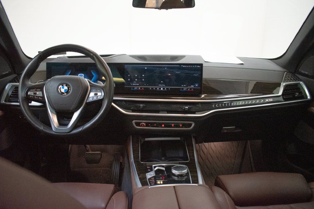 Used 2024 BMW X5 xDrive40i w/ Premium Package AWD/4WD image 11