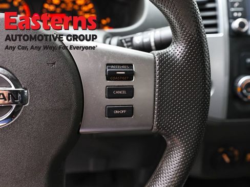 Used 2021 Nissan Frontier SV AWD/4WD image 15