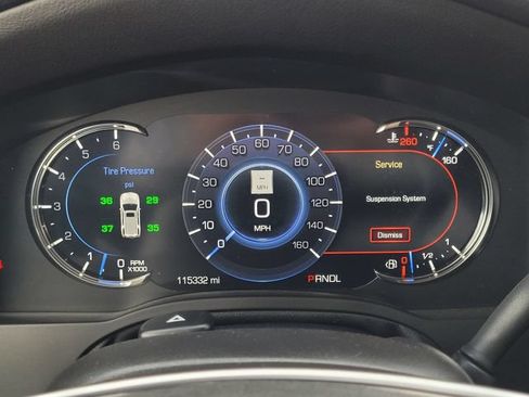 Used 2019 Cadillac Escalade Premium Luxury RWD image 21
