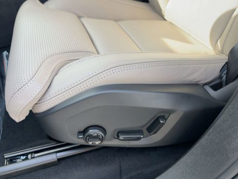 New 2026 Volvo XC90 T8 Ultra image 13