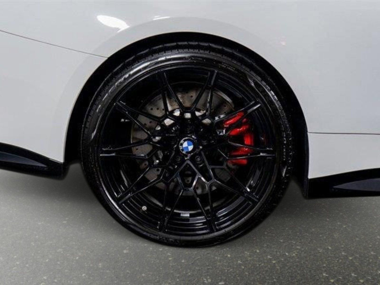 Used 2025 BMW M4 Coupe RWD image 9