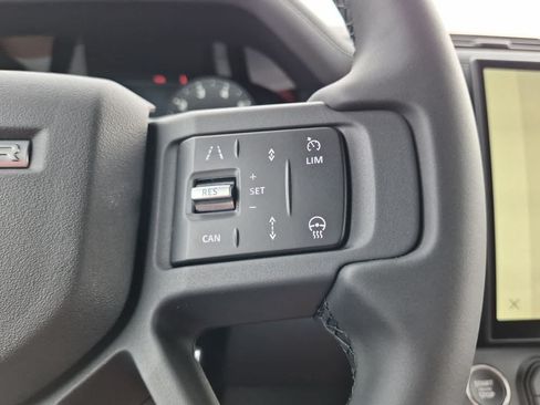New 2026 Land Rover Defender 110 S AWD/4WD image 25