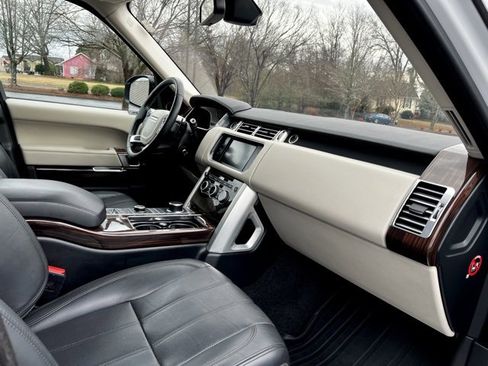 Used 2016 Land Rover Range Rover HSE image 24