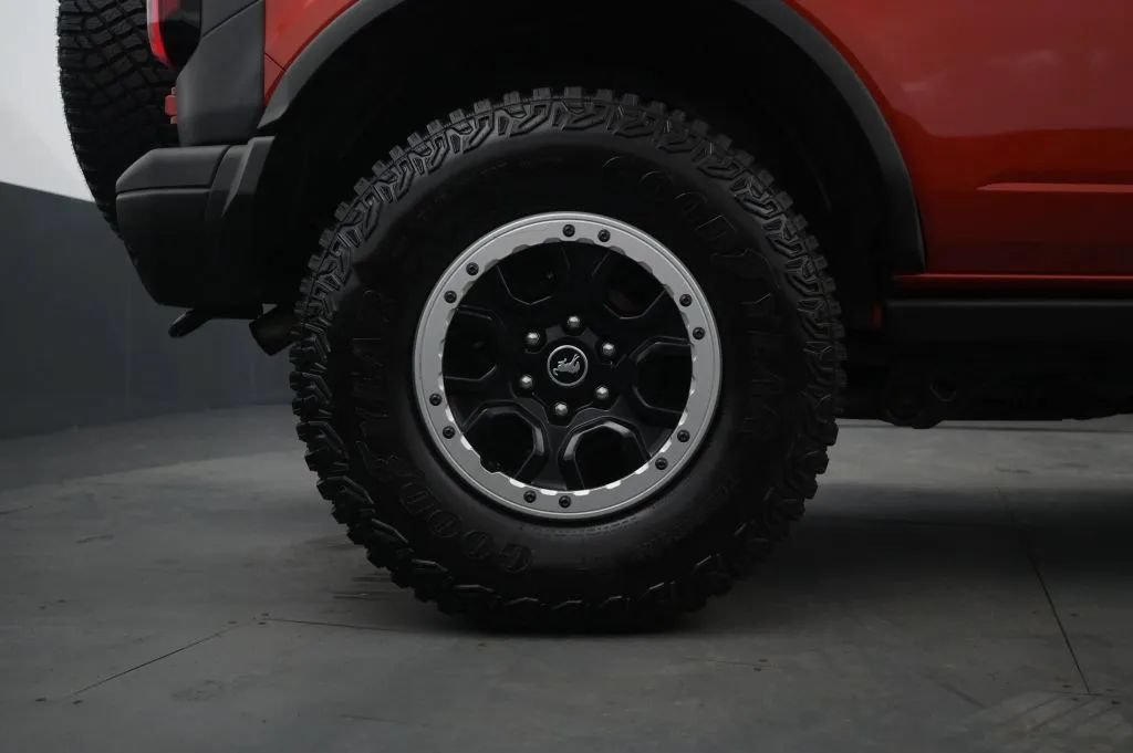 Used 2022 Ford Bronco Badlands w/ Sasquatch Package AWD/4WD image 18