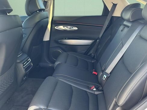Certified 2026 Genesis GV70 2.5T Select AWD/4WD image 21