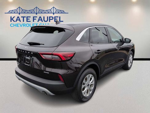 Certified 2023 Ford Escape Active AWD/4WD image 7