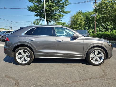 Used 2023 Audi Q8 Premium w/ Convenience Package AWD/4WD image 13