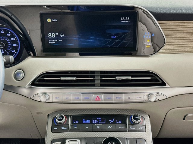 Used 2022 Hyundai Palisade SEL w/ Premium Package FWD image 16