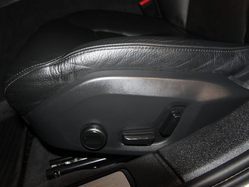 Used 2024 Volvo S60 B5 Plus AWD/4WD image 9