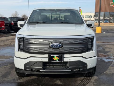Used 2023 Ford F150 Lightning Lariat image 3