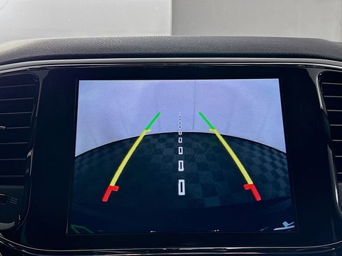 Used 2022 Jeep Grand Cherokee Laredo E w/ Security & Convenience Group image 23