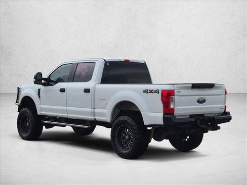 Used 2018 Ford F250 XLT AWD/4WD image 7