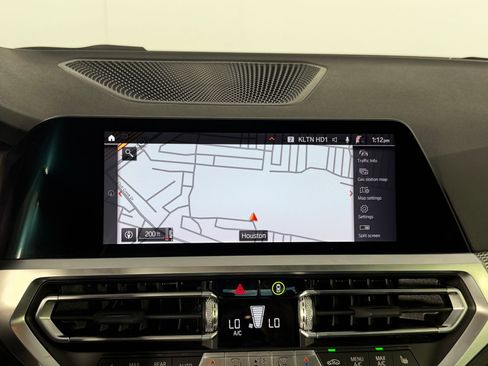 Used 2023 BMW 430i Coupe w/ M Sport Package RWD image 28