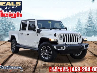 Used 2023 Jeep Gladiator Overland w/ Popular Equipment Package