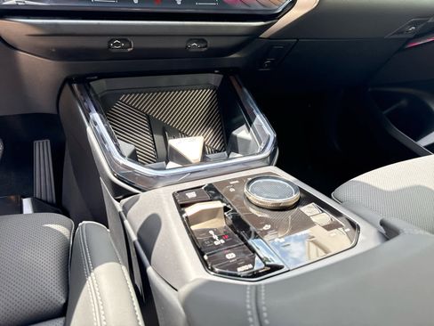 Used 2025 BMW X3 xDrive30i image 9