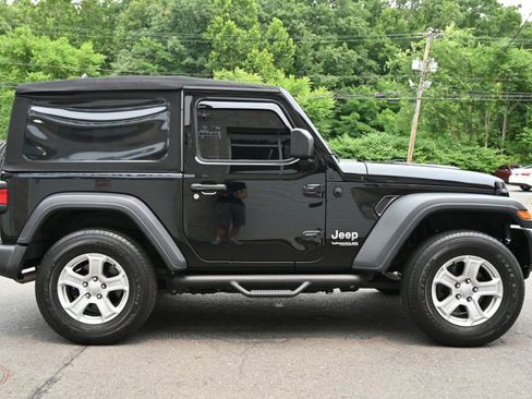 Used 2018 Jeep Wrangler Sport AWD/4WD image 6