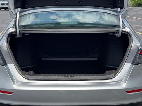 Certified 2023 Honda Accord EX image 5