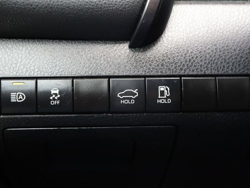 Used 2023 Toyota Camry XSE FWD image 18