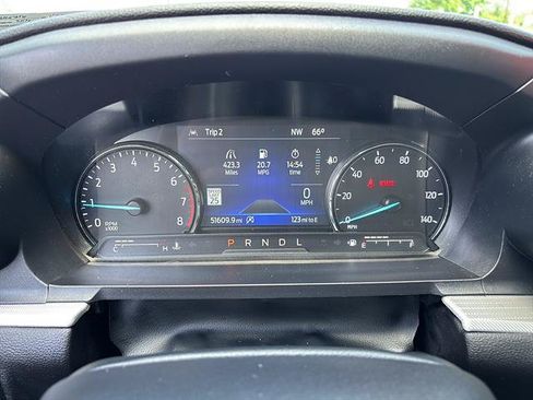Certified 2024 Ford Explorer XLT w/ Equipment Group 202A AWD/4WD image 27