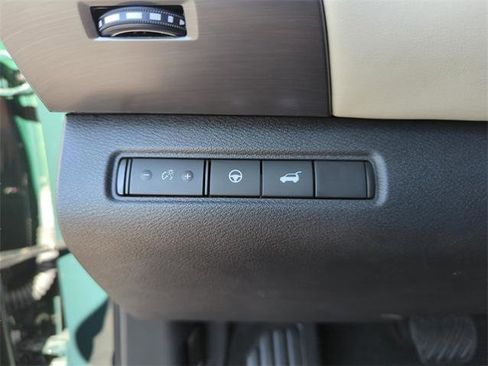 Certified 2024 Nissan Pathfinder SL image 30