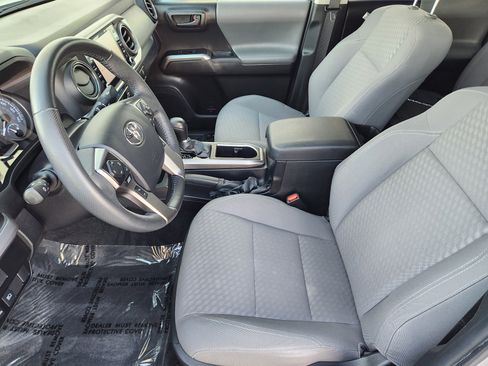 Used 2022 Toyota Tacoma SR5 image 14