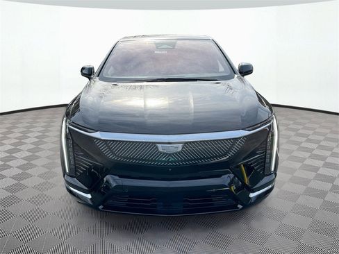 New 2026 Cadillac Optiq Luxury 1 image 2