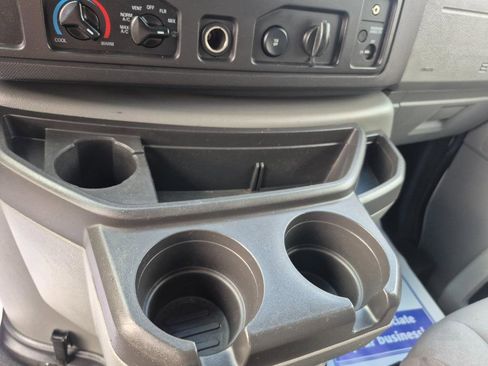 Used 2014 Ford E-250 and Econoline 250 Econoline w/ Power Group image 14