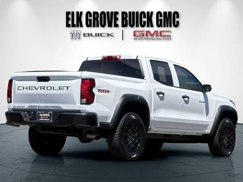 Used 2025 Chevrolet Colorado Trail Boss AWD/4WD image 4