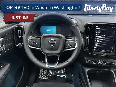 Used 2023 Volvo C40 P8 Recharge Ultimate w/ Protection Package Premier image 23