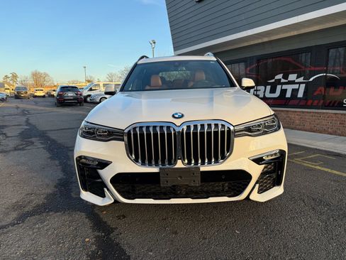 Used 2021 BMW X7 xDrive40i w/ M Sport Package image 5