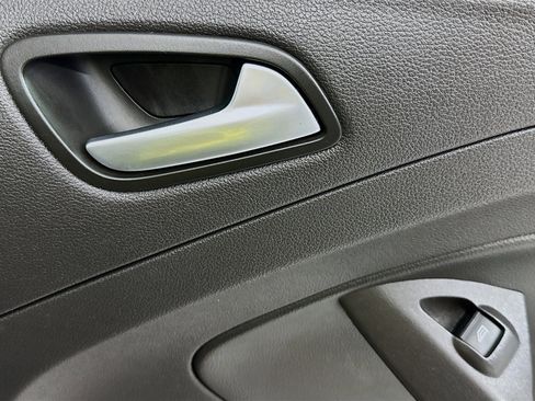 Used 2018 Ford Escape SE image 29