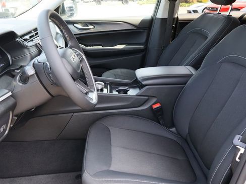 Used 2023 Jeep Grand Cherokee L Laredo w/ Luxury Tech Group I image 22