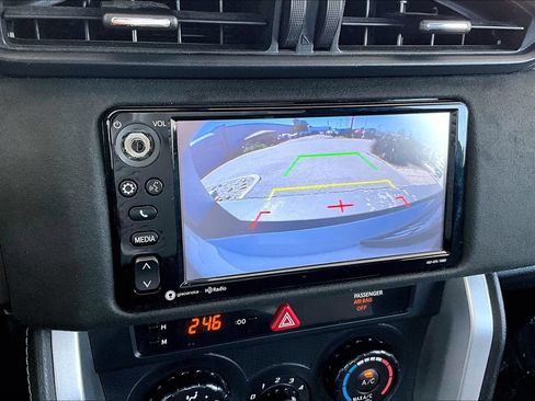 Used 2017 Toyota 86 RWD image 13