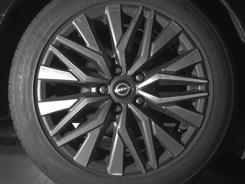 Used 2025 Nissan Altima 2.5 SV FWD image 15