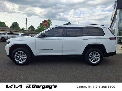 Used 2023 Jeep Grand Cherokee L Laredo AWD/4WD image 9