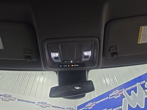 Used 2025 Chevrolet Silverado 2500 Custom w/ Custom Value Package image 28