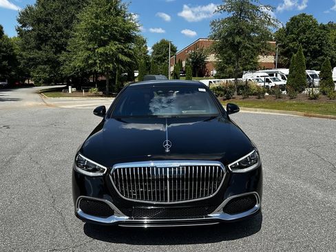 Certified 2024 Mercedes-Benz Maybach S 580 4MATIC image 4