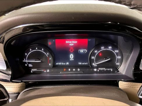 Used 2021 Lincoln Corsair FWD w/ Equipment Group 101A image 16