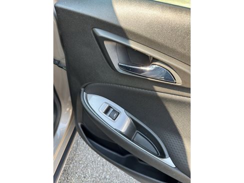 Used 2023 Chevrolet Malibu LT w/ Driver Confidence Package FWD image 12
