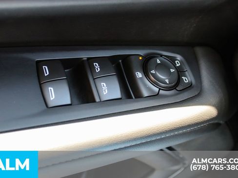 Used 2025 Chevrolet Suburban Z71 AWD/4WD image 40