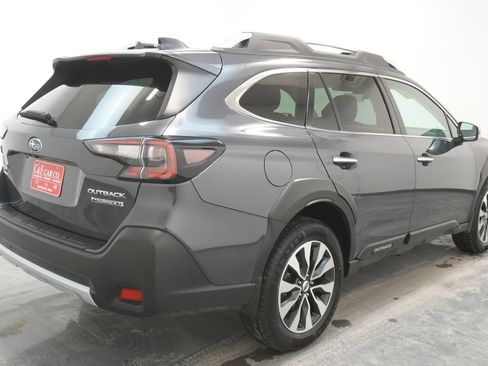 Used 2023 Subaru Outback Touring XT image 9